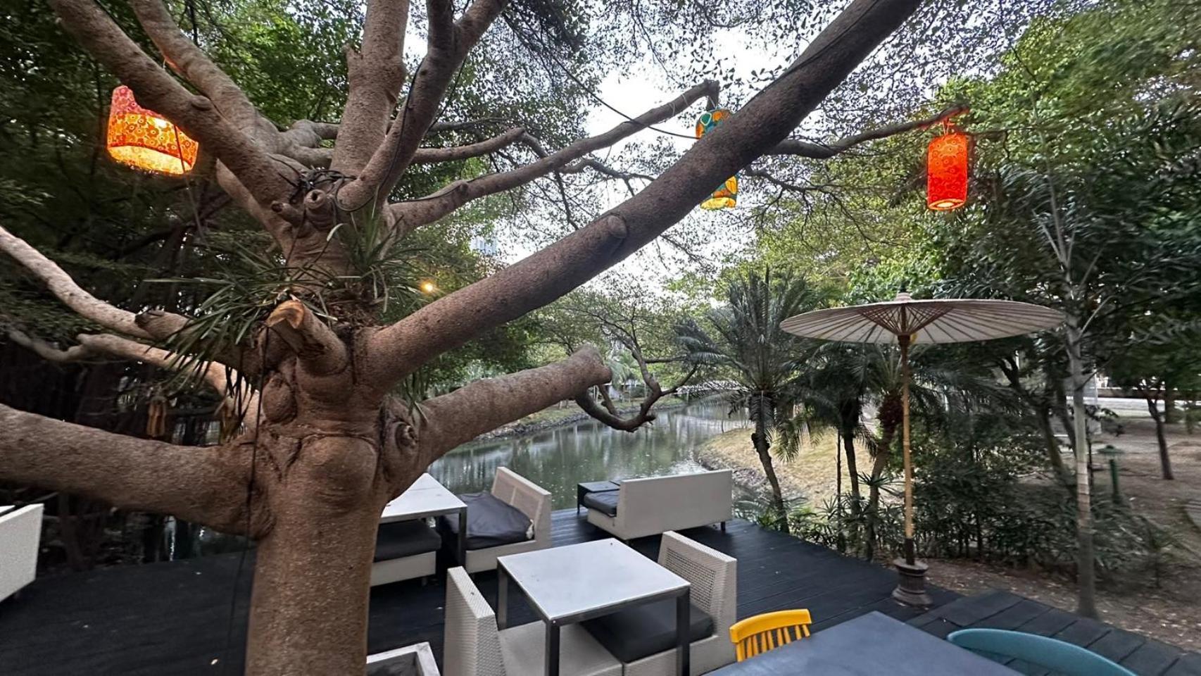 The Leela Resort & Spa Pattaya Exteriör bild
